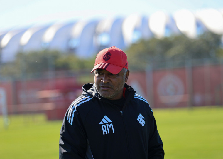 Roger Machado deverá guardar surpresas para a partida da próxima quarta-feira pela Libertadores