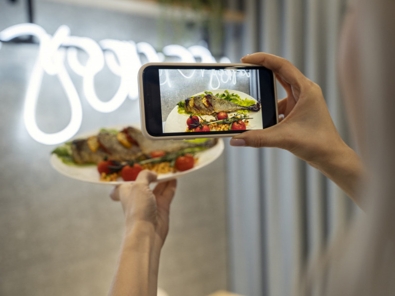 Ser ativo nas redes sociais Ã© praticamente indispensÃ¡vel para qualquer negÃ³cio atualmente Foto: FREEPIK/DIVULGAÃÃO/JC