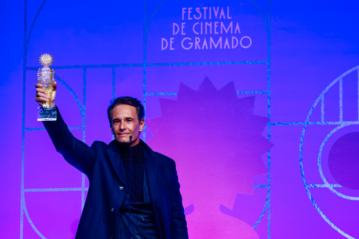 Rodrigo Santoro recebeu o Kikito de Cristal na noite de sexta-feira (15) | DIEGO VARA/PRESSPHOTO/DIVULGAÇÃO/JC