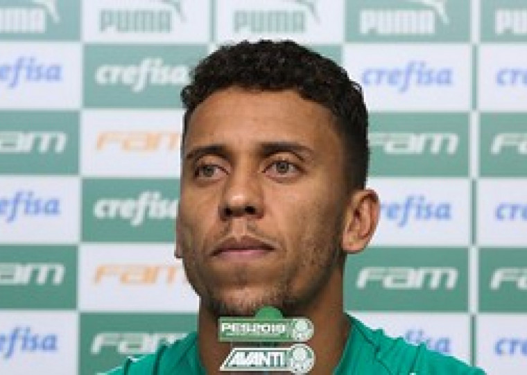 Lateral se despede do clube paulista após sete anos e meio 