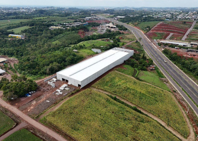 Complexo da Lajeadense Vidros já opera às margens da BR-386