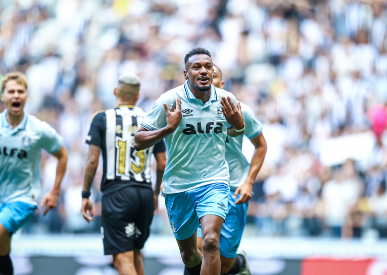 Edenilson, Balbuena e Aravena marcaram para os gaúchos