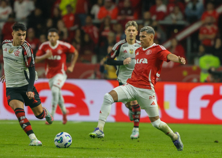 Colorado preservou os titulares pensando na Libertadores e sucumbiu aos cariocas