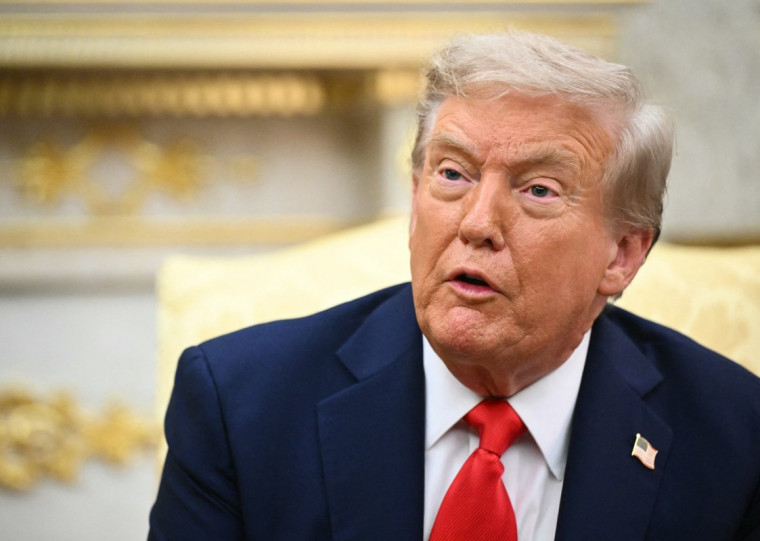 Trump determinou ações eram necessárias para lidar com a emergência nacional decorrente de déficits anuais com parceiros comerciais