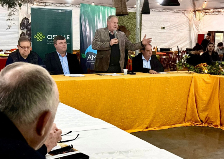 Entidade ressalta que prefeituras est&atilde;o com sobrecarga or&ccedil;ament&aacute;ria por conta de eventos clim&aacute;ticos