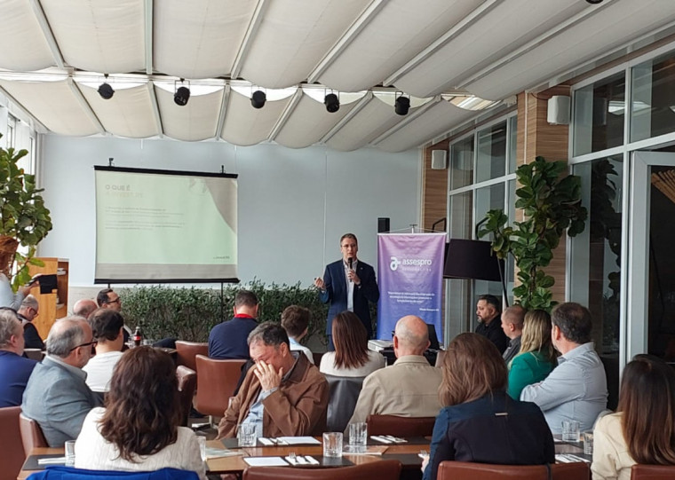 A segunda edição do evento Conexão Assespro-RS teve como convidado o atual presidente da Invest RS, Rafael Prikladnicki