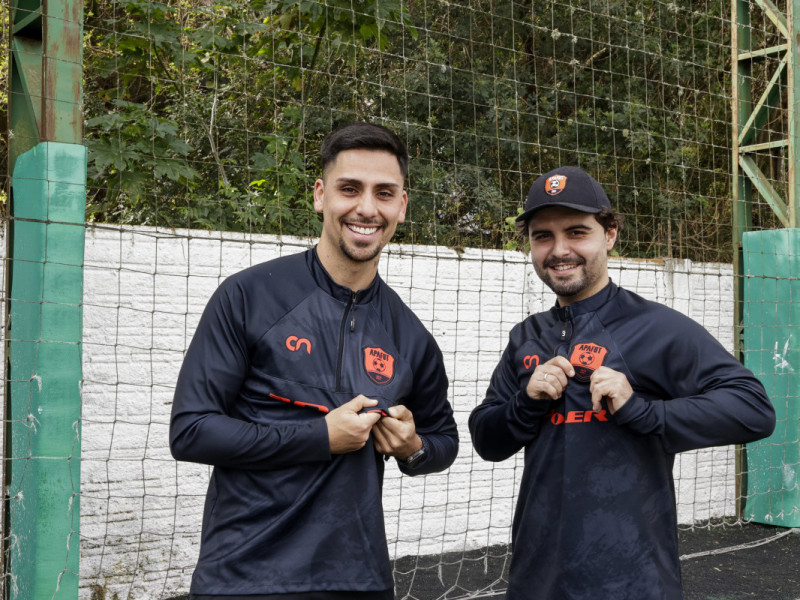 Thiago e Luciano são sócios da Apafut, iniciativa que lançou uma formação online para profissionais do esporte Foto: TÂNIA MEINERZ/JC