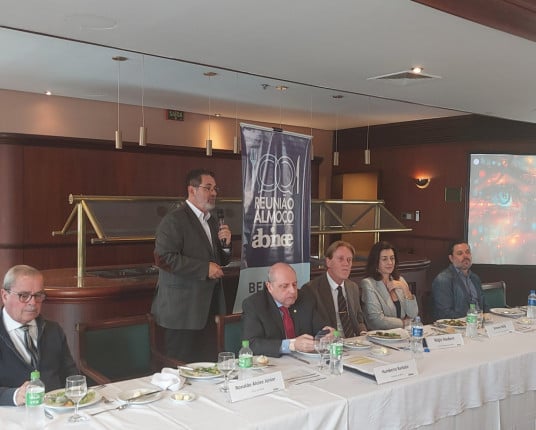 Abinee prepara missão aos EUA para tratar do tarifaço