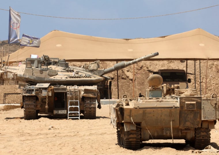 Militares israelenses já estão na periferia da cidade