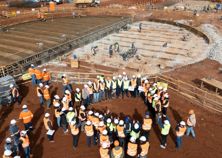 Fundada em 2005, a Be8 está localizada no Distrito Industrial Invernadinha com uma planta industrial de 30 hectares e capacidade de produzir 540 milhões de litros de biodiesel por ano