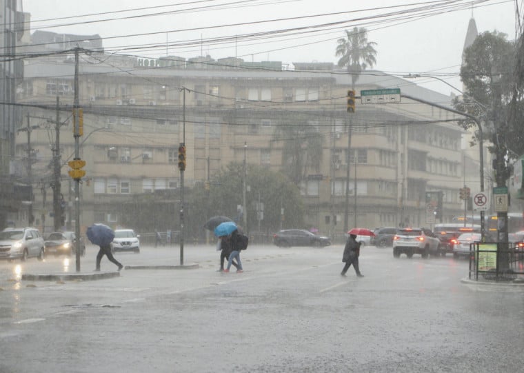 A chuva deve atingir Porto Alegre entre a tarde de domingo e a manhã de segunda-feira