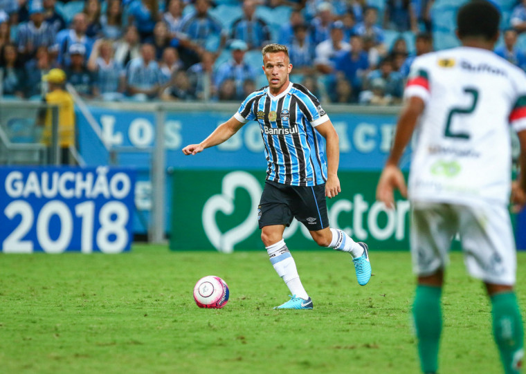Maior venda da história do Tricolor, Arthur retorna para um clube bem diferente do que deixou sete anos atrás