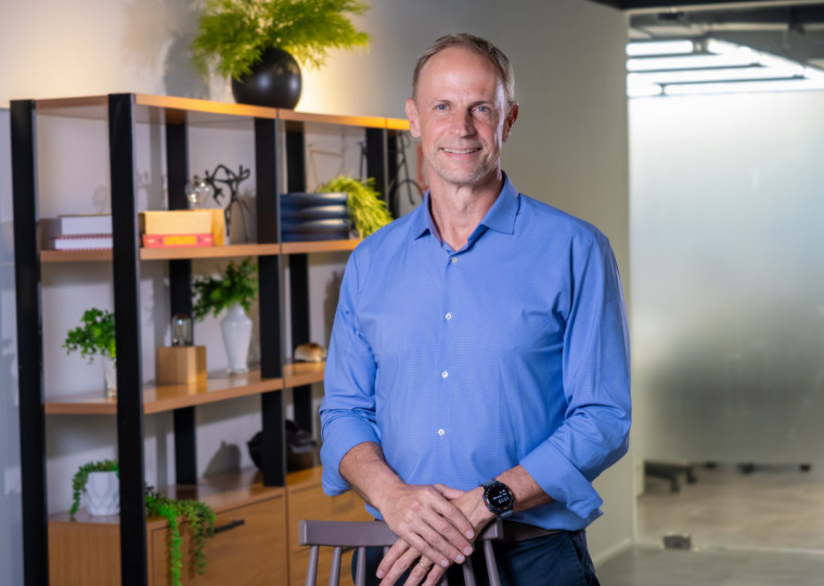 Richter conta que terraplanagem no terreno inicia essa semana