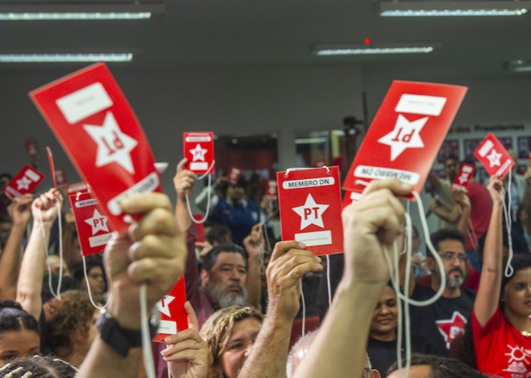 ista de eleitos reflete os acordos que o Edinho Silva, novo presidente nacional do partido, teve de fazer para chegar à cadeira