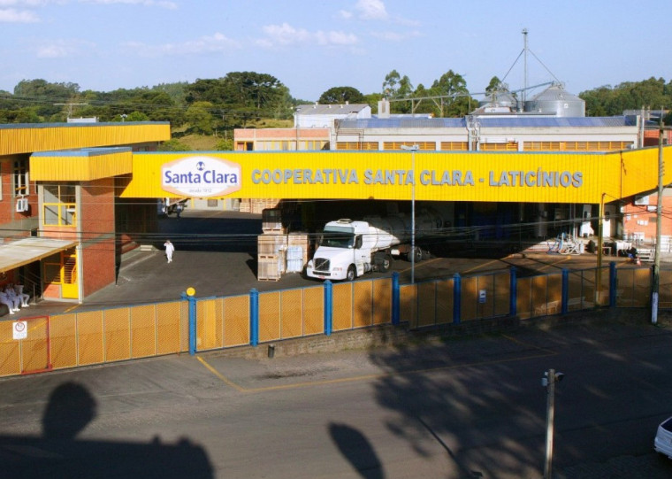 Cooperativa Santa Clara cooperativa investe em seus laboratórios e nas pesquisas de mercado