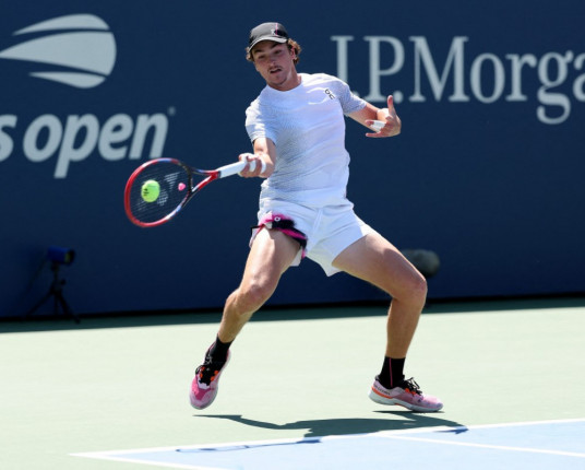 João Fonseca vai enfrentar Alcaraz pela 1ª vez em sua carreira