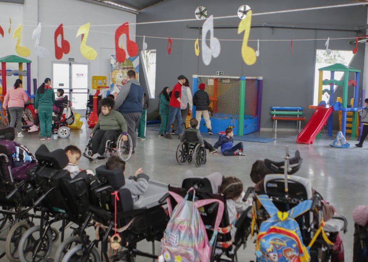 Há 36 anos, Kinder auxilia no desenvolvimento de crianças 