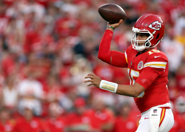 Confronto entre Los Angeles Chargers e Kansas City Chiefs estará entre os transmitidos