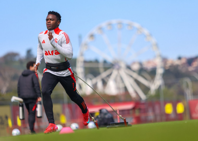 Com mais minutos, Carbonero é uma das esperanças para a reação