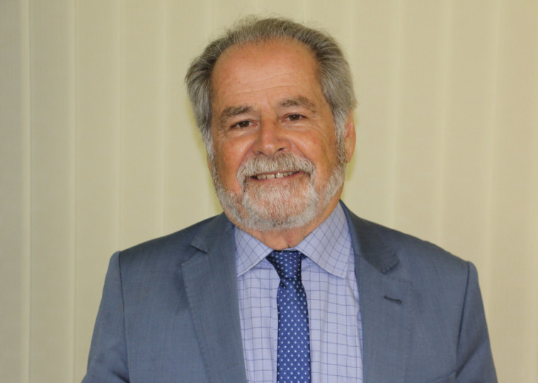 Jornada completa 100 anos e ganha tradução de Alcy Cheuiche para o português