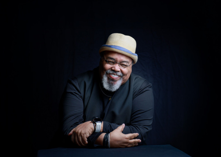 Cantor e compositor carioca faz apresentação gratuita no Auditório Araújo Vianna nesta quarta-feira, dentro do projeto 50 Anos de Poesia, que inclui exposição e oficinas de música