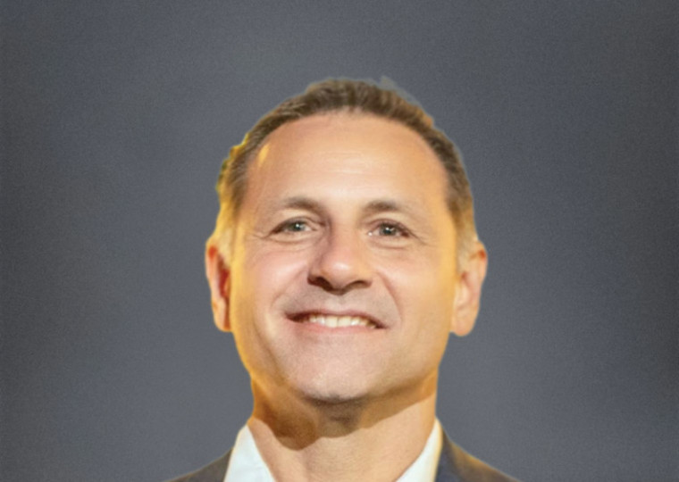  Matias Ferrari - Diretor de transporte internacional da BBM Logística