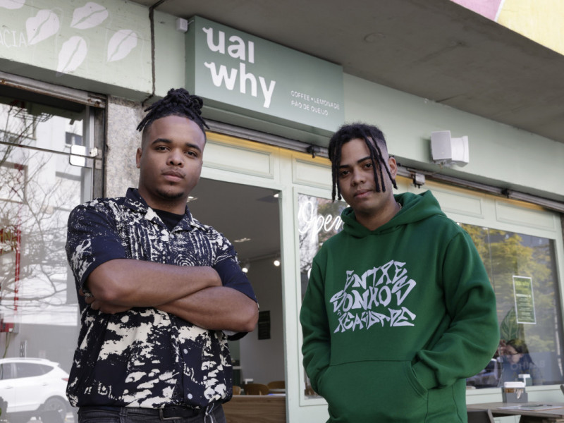 Vinicius e Leonardo comandam a empresa Mundo Entre Sonhos e Realidade Foto: T&Acirc;NIA MEINERZ/JC