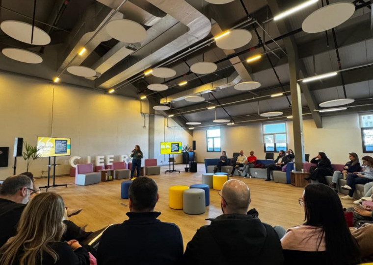 O TROCAS foi um encontro vivo de ideias, onde diferentes visões se encontraram para criar novas possibilidades.