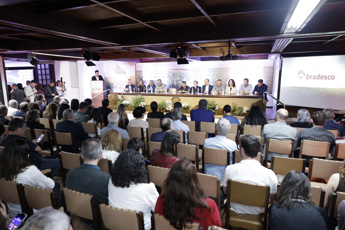 Cerimônia ocorreu nesta segunda-feira no auditório da Farsul | Tânia Meinerz/JC