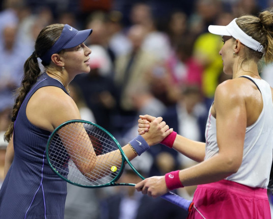 Bia Haddad é dominada por Anisimova e cai nas oitavas do US Open