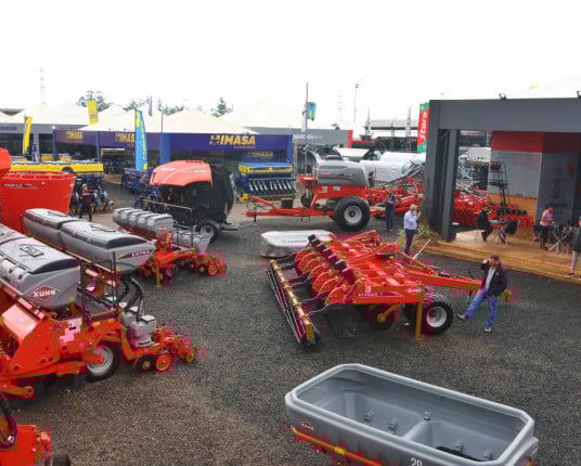 Venda de máquinas cai 51% na 48ª Expointer e derruba faturamento da feira