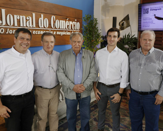 Empresários e lideranças discutem desafios do agro em almoço na Casa do JC