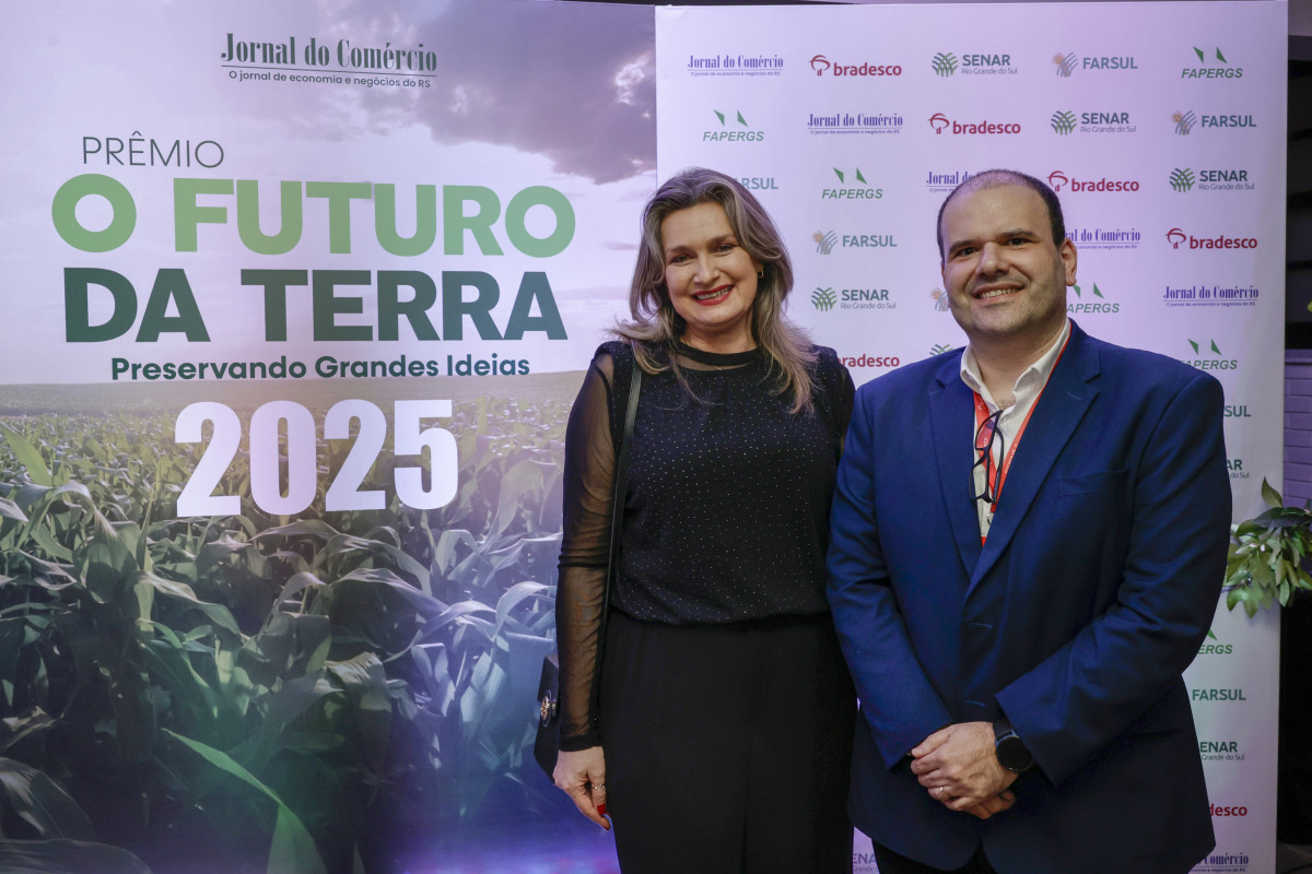 Gerentes regionais do Bradesco,  Marguit Klein e Jackie Santos | TÂNIA MEINERZ/JC