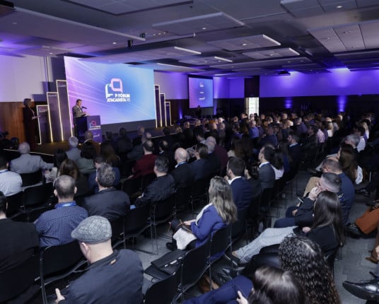 1º Fórum Atacadista inicia com foco em inovação e economia em Porto Alegre