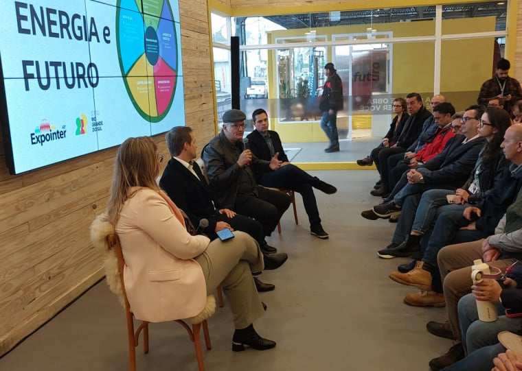 Debate com as empresas reuniu representantes das secretarias estaduais do Meio Ambiente e da Casa Civil