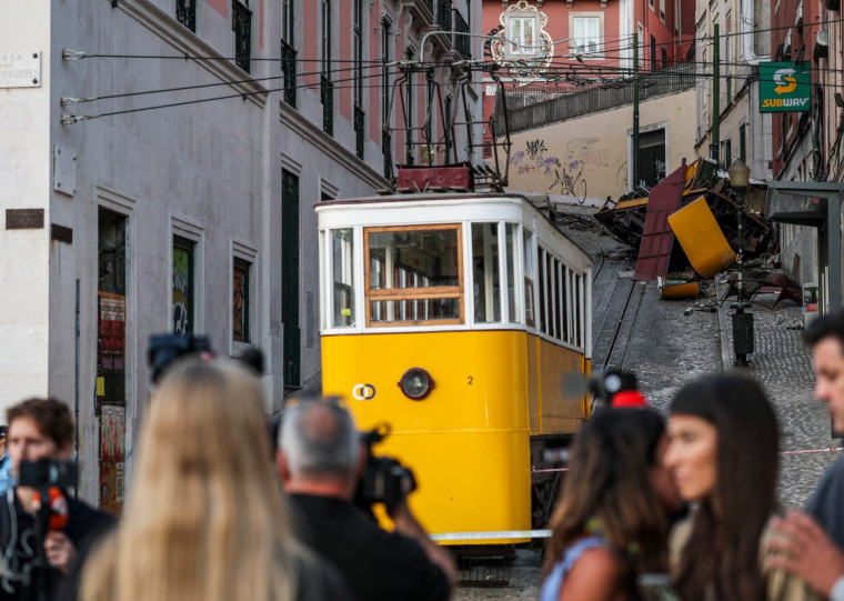 Descarrilamento do Elevador da Glória, em Lisboa, deixou 16 mortos e 21 feridos