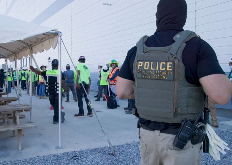 A ação resultou em 475 trabalhadores detidos, a maioria sul-coreanos