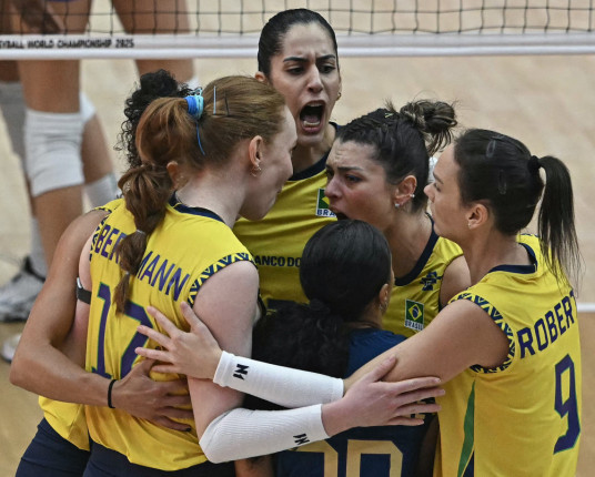 Brasil bate o Japão e conquista o bronze no Mundial de vôlei