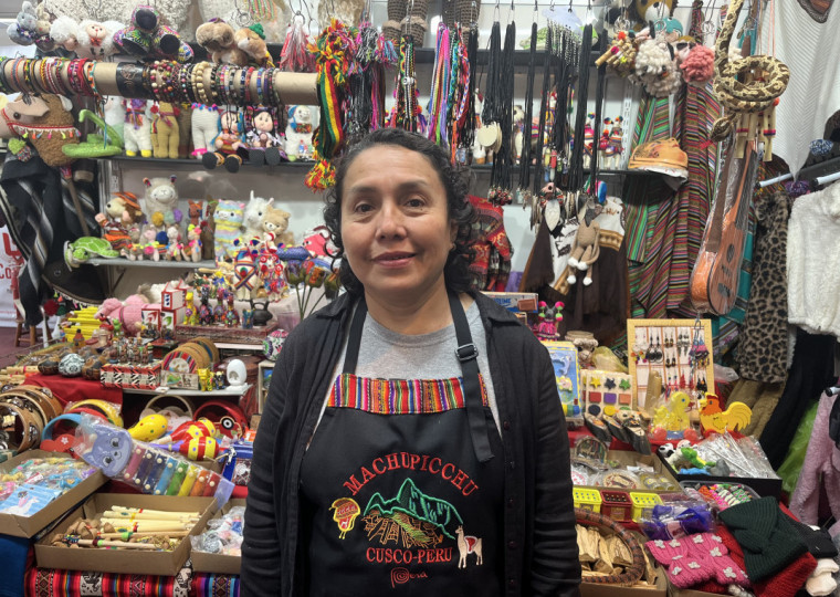 A peruana Jaqueline Bazán veio da capital Lima para divulgar a cultura de seu país