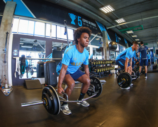 Willian exalta desafio no Grêmio e diz não ligar para a idade