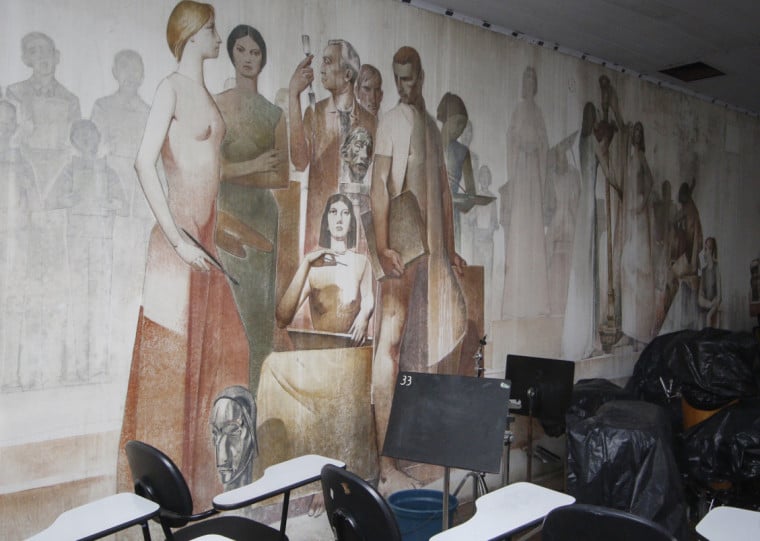 Pintura mural de Aldo Locatelli na sede do Instituto está danificada por infiltração de água