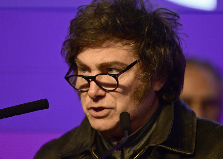 Milei &eacute; &eacute; desaprovado por 53,7% dos argentinos neste m&ecirc;s de setembro