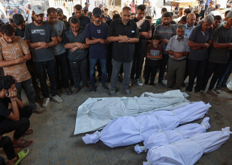  Tel-Aviv prometeu tomar o controle de toda a cidade, que vive uma epidemia de fome, segundo especialistas.