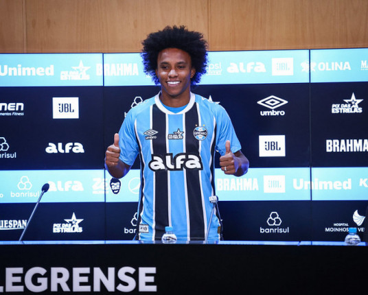 Em sua apresentação, Willian lembrou passagem pelo Brasil e disse se sentir bem para jogar