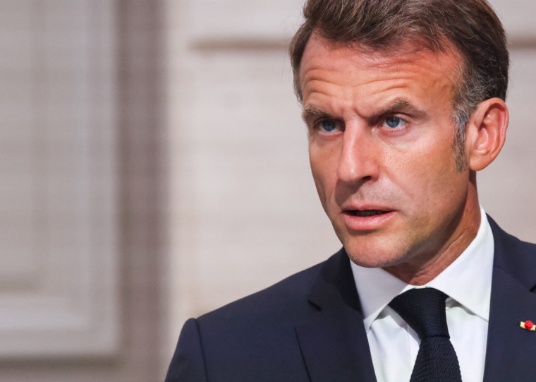 Este será o quinto primeiro-ministro francês em dois anos, em meio à dificuldade do país em frear os gastos públicos do governo Macron