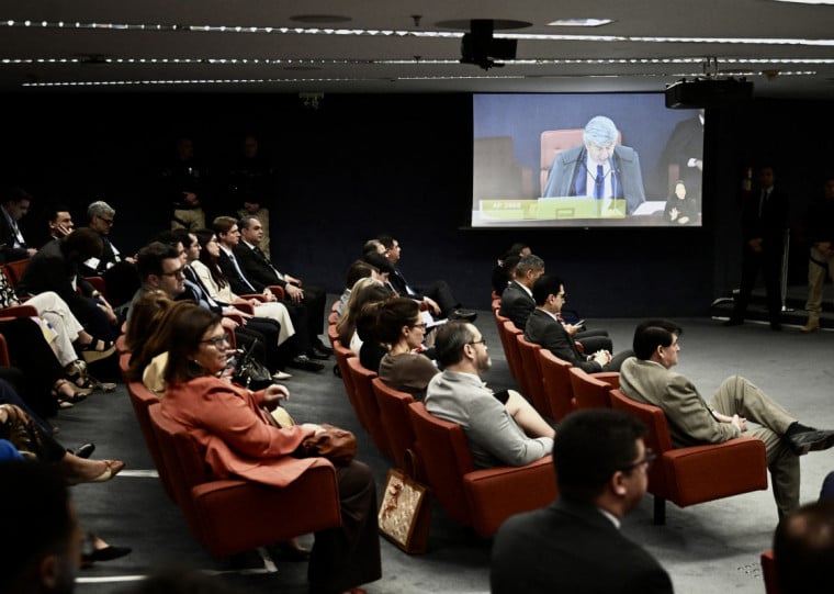 Ministros rejeitaram os requerimentos das defesas por unanimidade