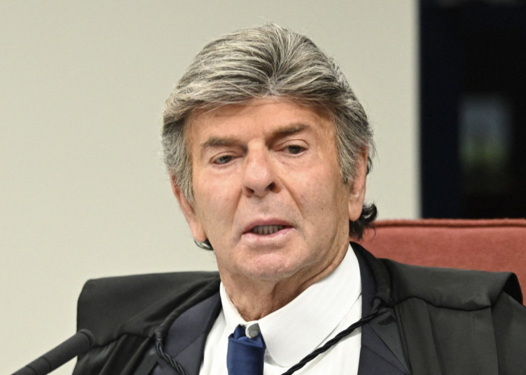 Fux manifestou interesse em ocupar a vaga deixada pela aposentadoria do ministro Luís Roberto Barroso