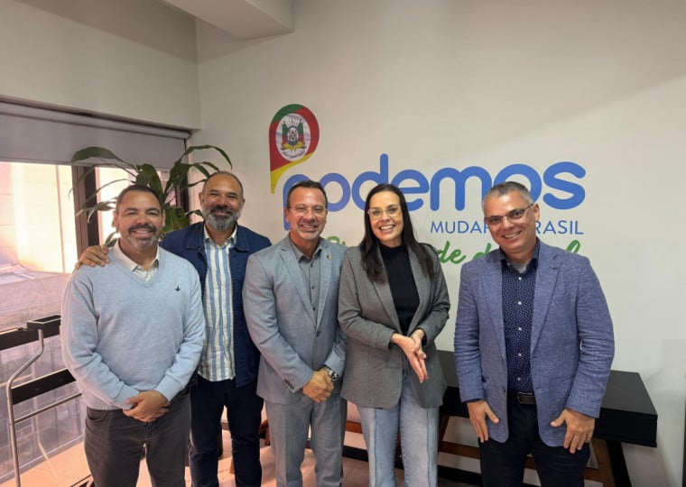 A pré-candidata ao governo do Estado pelo PDT, Juliana Brizola, foi recebida pelo presidente estadual do Podemos, Everton Braz, para discutir as eleições de 2026.