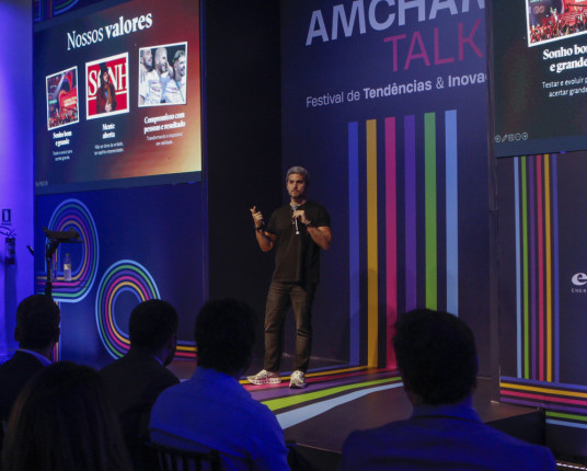 Evento da Câmara Americana de Comércio reúne mais de 400 pessoas em Porto Alegre