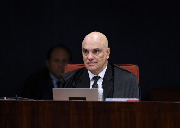 Moraes considerou que a "grave ameaça" se materializou pela articulação de sanções do governo dos EUA